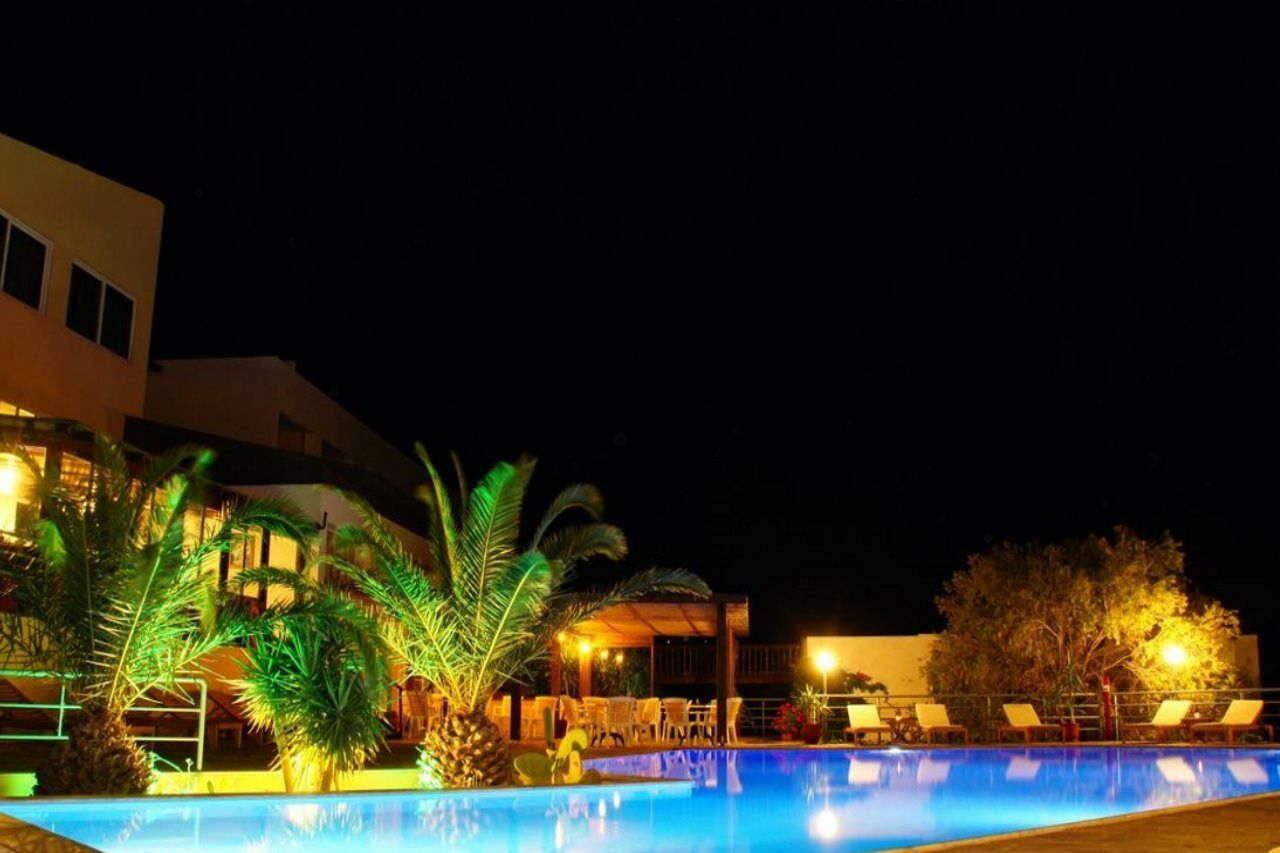 Отель Damnoni Bay Экстерьер фото